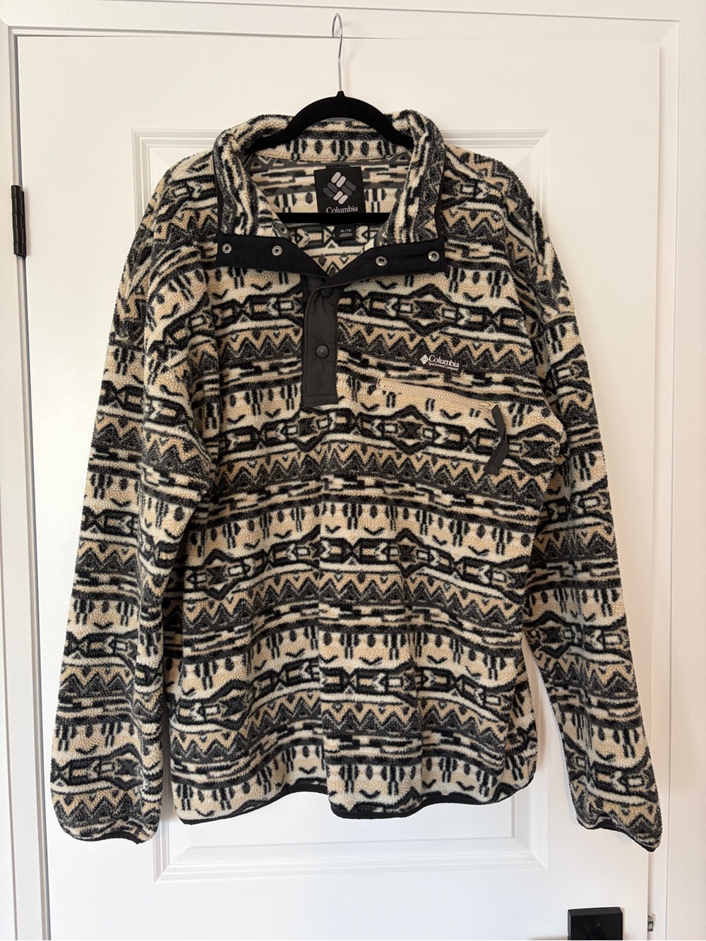 Columbia Black & Cream Geometric Fleece Pullover